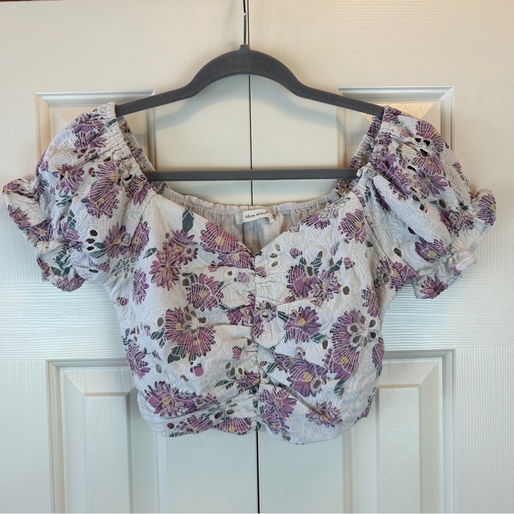 Idem Ditto Floral Eyelet Crop Top